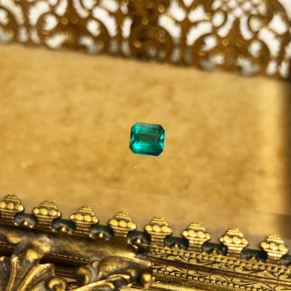 Jewelry - 0.71 Carat Square Emerald Cut Emerald